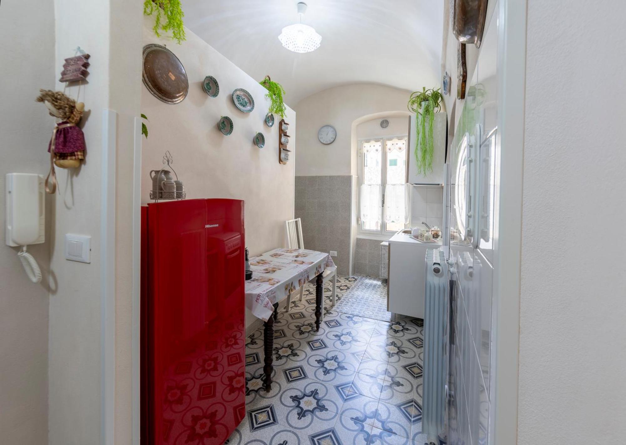 Menotti Holiday House Санремо Экстерьер фото
